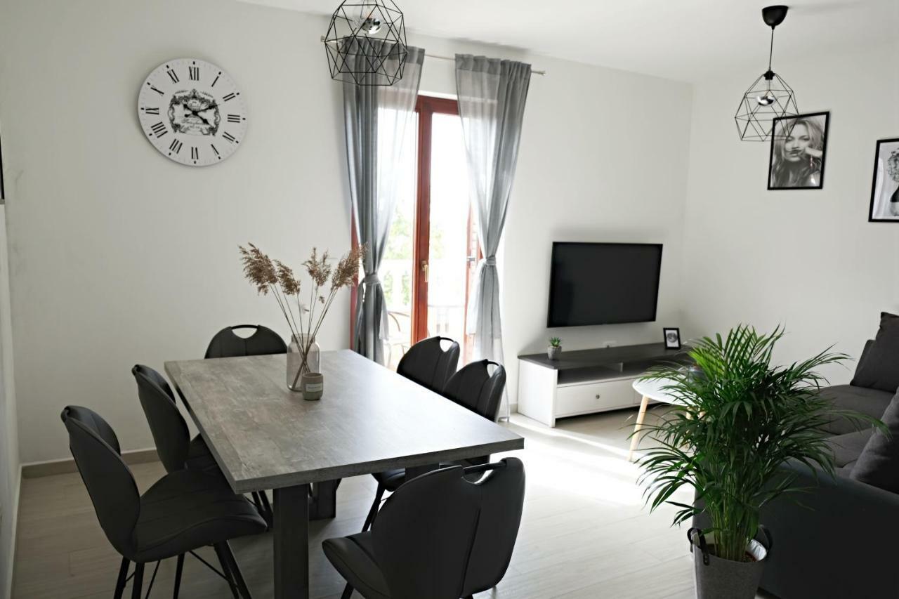 Apartment Luna 乌马格 外观 照片